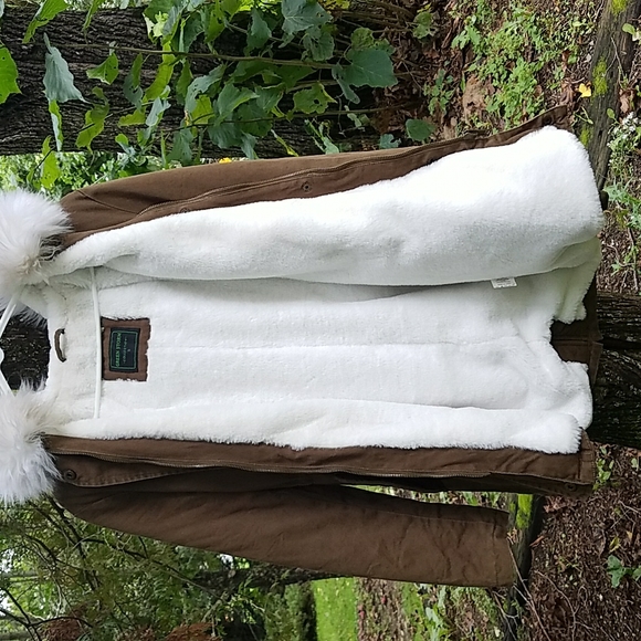 Coat Fall/Early Winter - Picture 7 of 12